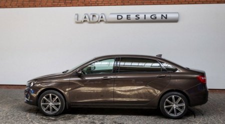 «АвтоВАЗ» отказывается от люксовой версии LADA Vesta