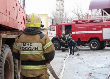 Спасатели установили очаг возгорания в "Зимней вишне"