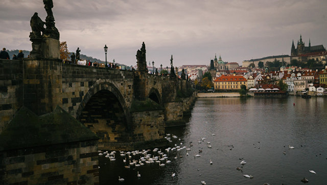 Карлов мост в Праге могут реконструировать 30 лет