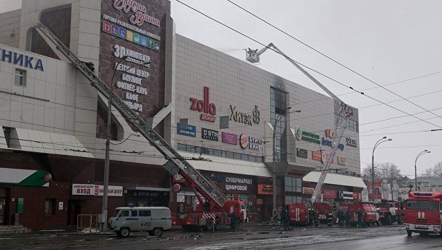 Конструкции ТЦ в Кемерово, где произошел пожар, неустойчивы, сообщили в МЧС