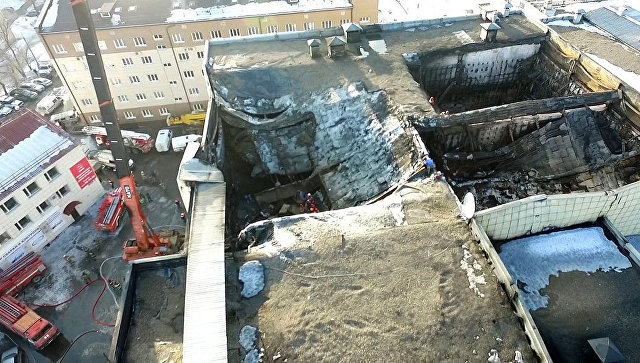 Пятнадцать человек остаются в больницах после пожара в ТЦ в Кемерово
