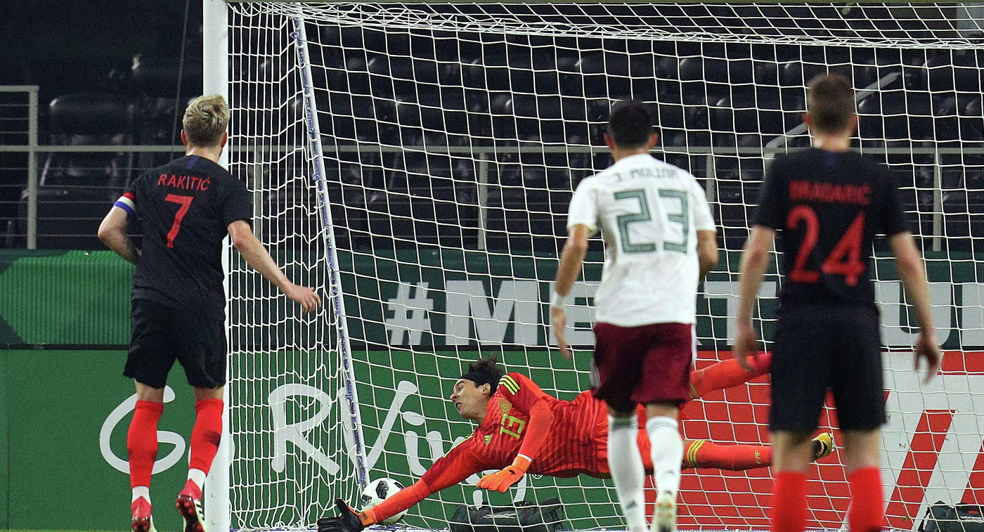 Гол Ракитича с пенальти принес хорватам победу над сборной Мексики в контрольной игре