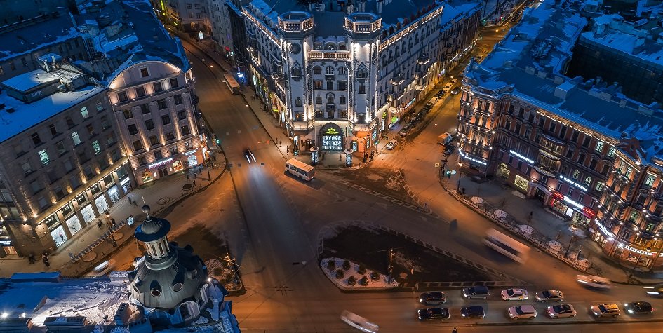 Петербург впервые обогнал Москву по объему инвестиций в недвижимость