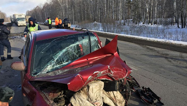 На Урале в ДТП с тремя автомобилями пострадали семь человек