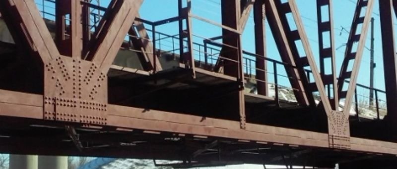 В Бахмутском районе пытались украсть металлическое крепление моста
