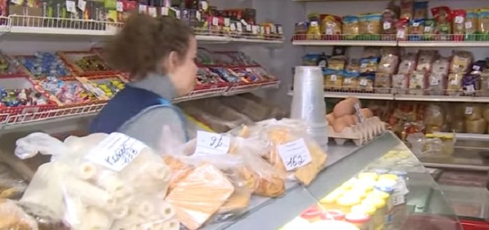 В одном из поселков «ДНР» жалуются, что продукты дороже, чем в Донецке (Фото)