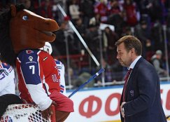 Новый тренер сборной России Илья Воробьев дебютирует в Еврохоккейтуре