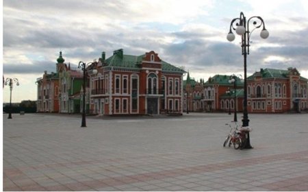 Стали известны самые дешевые города РФ для весенних путешествий