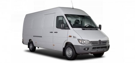 Mercedes-Benz привез в Россию новый фургон Sprinter Classic