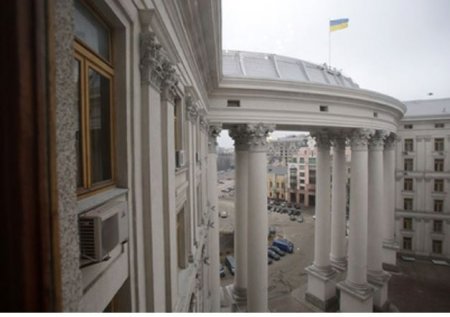 Украина избавится от дружбы с РФ без расторжения договора
