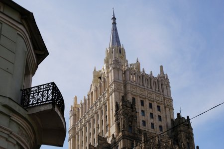 Лавров заверил, что РФ справится с новыми санкциями США