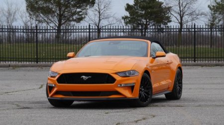 Текущее поколение Ford Mustang получит гибридную версию к 2020 году