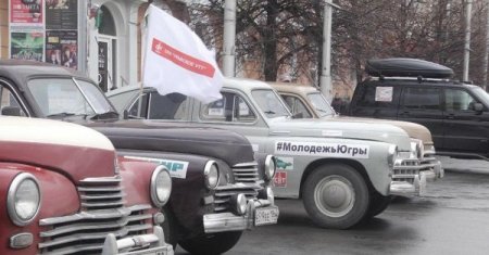 Кортеж из раритетных автомобилей «Победа» проехал по улицам Кургана