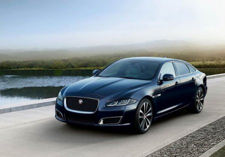 Седан Jaguar XJ получил особую версию в честь 50-летия