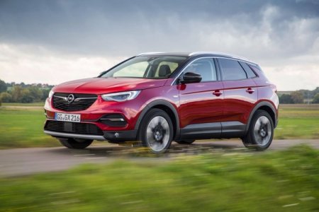 Кроссовер Opel Grandland X получит экономичный мотор от PSA Group