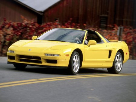 Суперкар Honda NSX 2005 года сравнили в дрэге с новым «заряженным» хэтчбэком Civic Type R