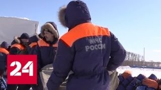 Паводок на Алтае: МЧС использует морозную передышку - Россия 24