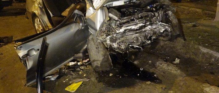 Жуткое ДТП в Мариуполе: Погибли трое мужчин, от авто почти ничего не осталось (Фото)