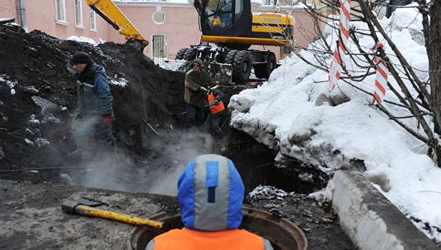 Теплосеть ремонтируют после повреждения на северо-востоке Москвы