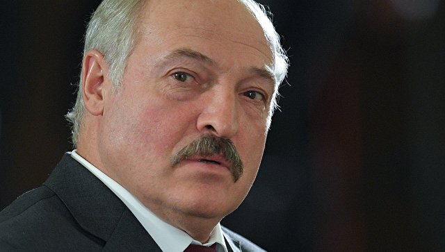 Лукашенко о коррупции среди чиновников: лучше нищим, но на свободе