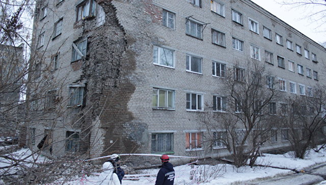 В Пензе обрушилась часть кирпичной кладки жилого дома