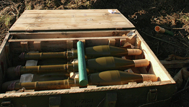 У пункта пропуска в Донбассе нашли два ящика с боеприпасами к гранатомету