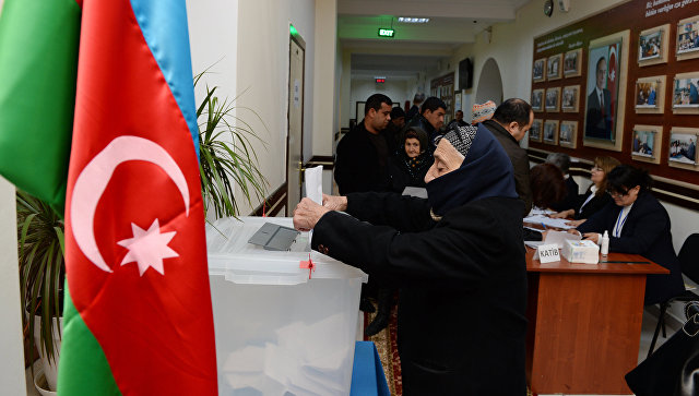Алиев проголосовал на выборах президента Азербайджана
