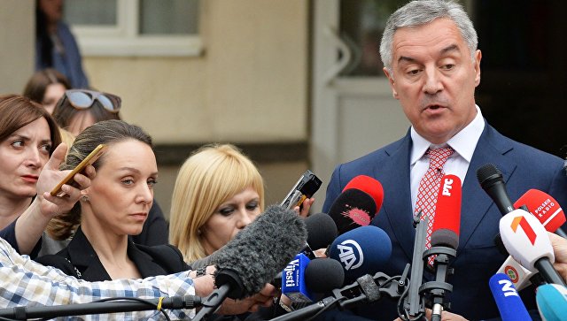 Джуканович побеждает в первом туре выборов президента Черногории