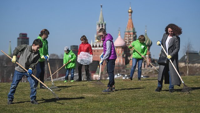 Первый субботник в Москве: как это было