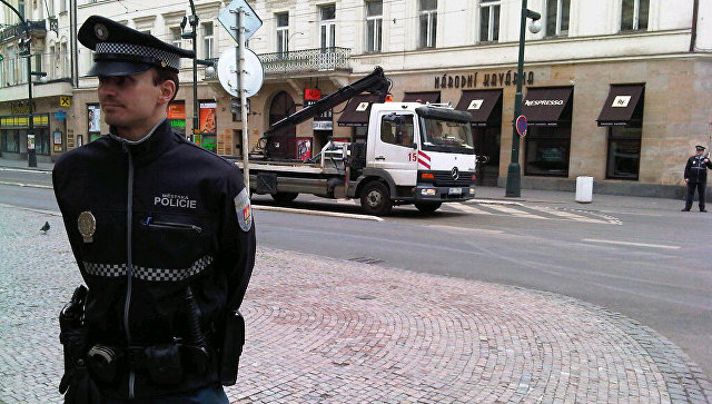 В Праге двух граждан Нидерландов осудили за жестокое избиение официанта