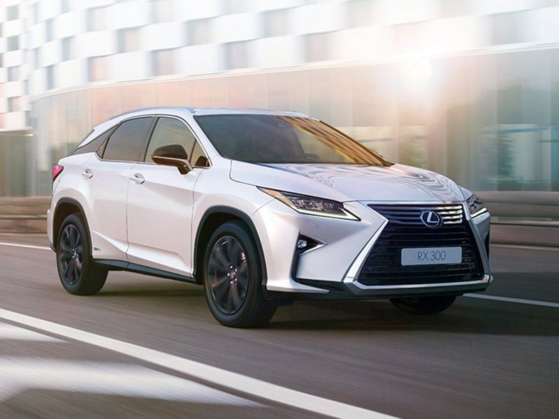 У Lexus RX в России появилась «королевская» спецверсия