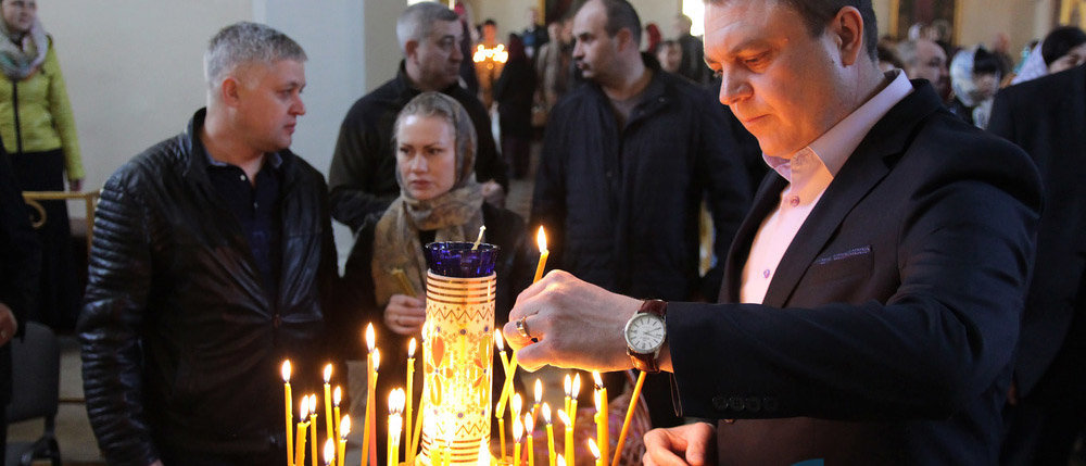 Пасхальное богослужение в Луганске: Был и новый «глава ЛНР» (Фото)