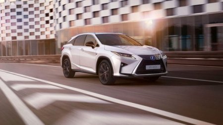 Кроссовер Lexus RX получил версию Crafted Limited Edition