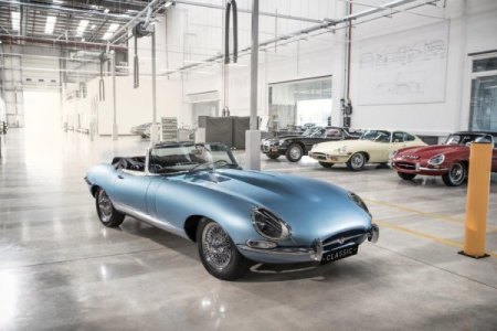 Королева подарила принцу Гарри на свадьбу Jaguar E-Type Concept Zero