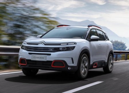 Citroen представила компактный кроссовер C5 Aircross для Европы