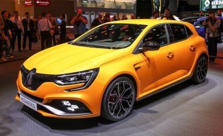 Озвучены цены и комплектации нового Renault Megane RS