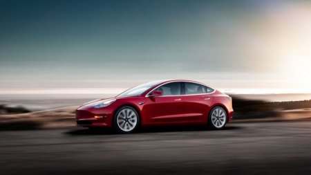 Эксперт Стоимость Tesla Model 3 сильно завышена