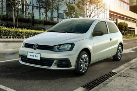 Volkswagen представил обновленные Voyage и Gol