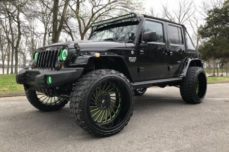 BMS Offroad обновил Jeep Call of Duty Wrangler