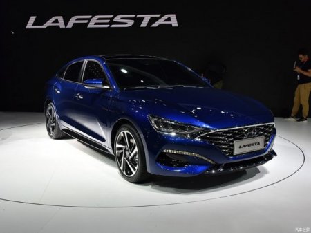 Салон молодежного купе Hyundai Lafesta рассекретили в сети