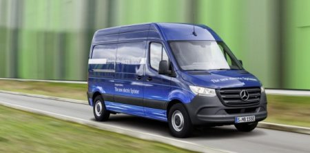 Электрофургон Mercedes-Benz eSprinter станет ситикаром