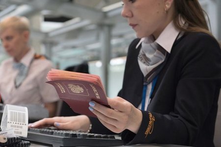 Полтора миллионоа российских паспортов оказались недействительными