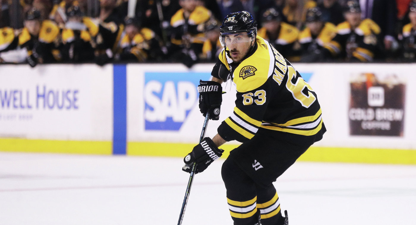 Хоккеист "Бостона" Маршанд вновь лизнул соперника, несмотря на предупреждение