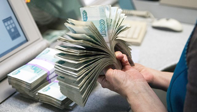 Нефть поддержала рост рубля к доллару и евро