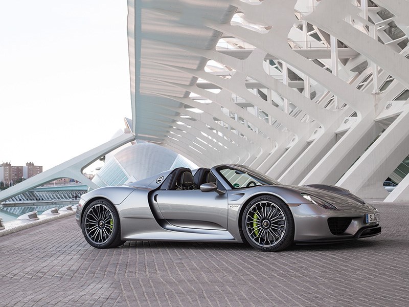 В Porsche 918 Spyder обнаружили опасный дефект