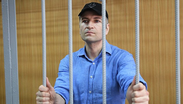 Суд продлил до 5 августа арест совладельцу "Суммы" Магомедову и его брату