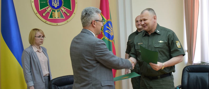 На КПВВ разместят терминалы Ощадбанка для уплаты штрафов