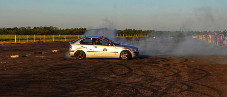 Скорость и драйв: Как в Покровске гоняли на Drag Racing (Фото)
