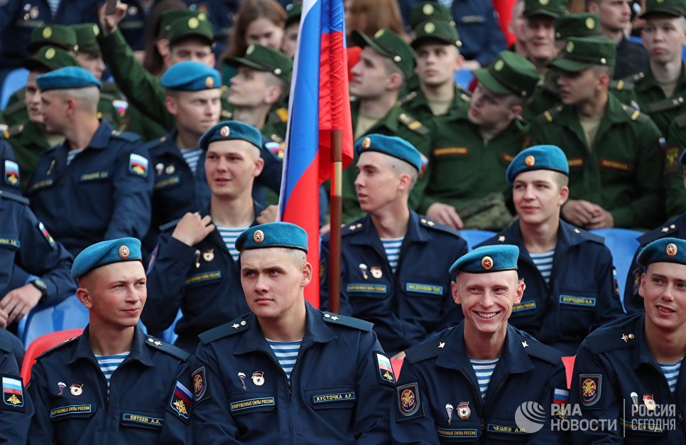 Минск какие войска. Men's Day in Russia.