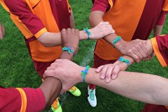 211 стран приняли участие в 6-м Международном детском форуме "Футбол для дружбы"